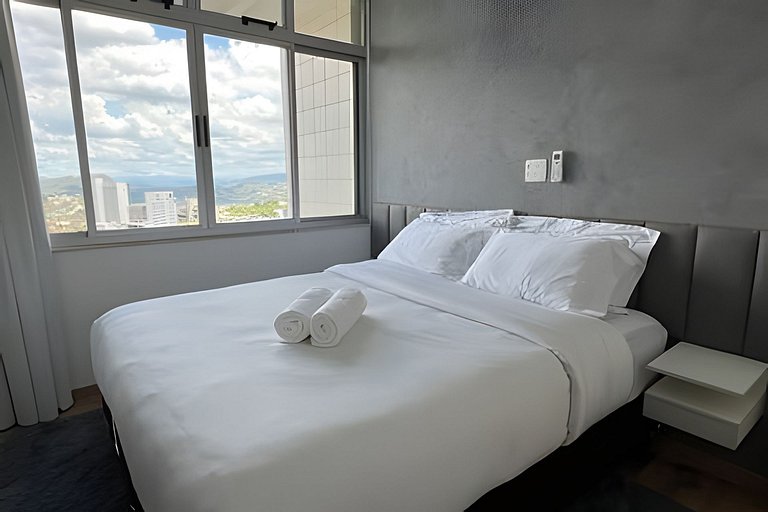 Linda cobertura com vista