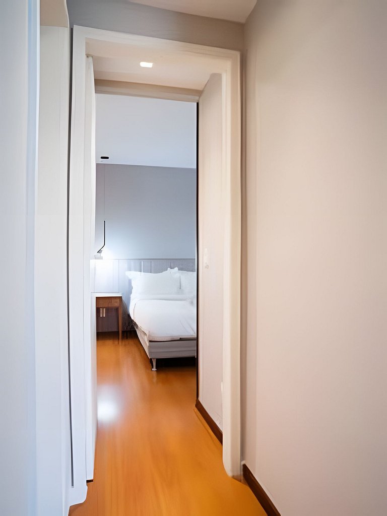 Apto Moderno com Vista e Piscina