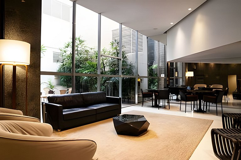 Apto Moderno com Vista e Piscina