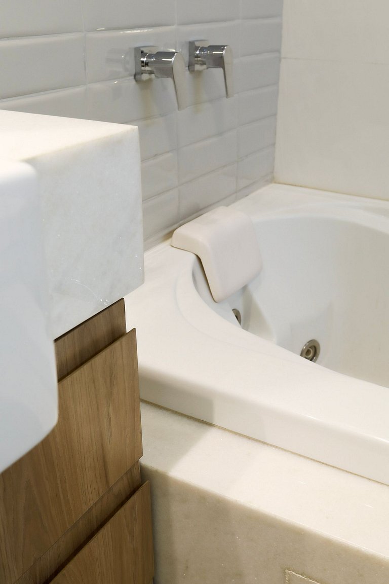 Refúgio Urbano: Loft Moderno com Jacuzzi