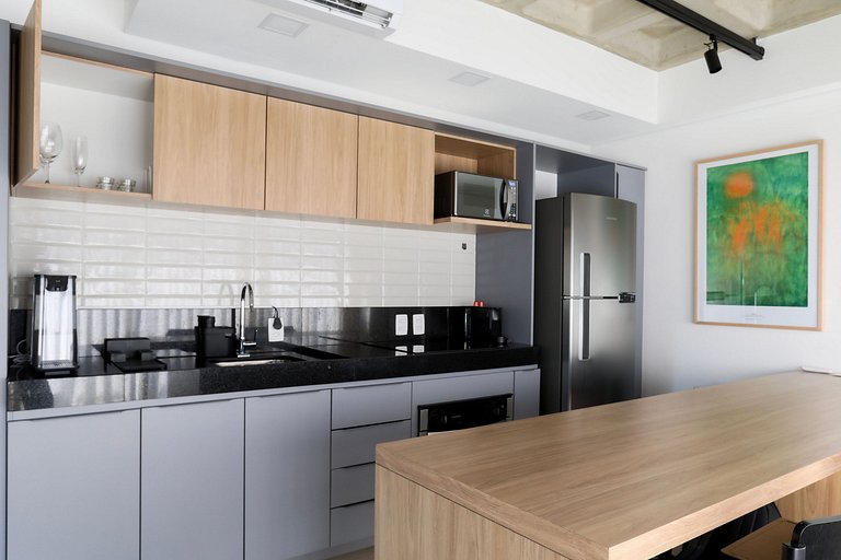 Refúgio Urbano: Loft Moderno com Jacuzzi