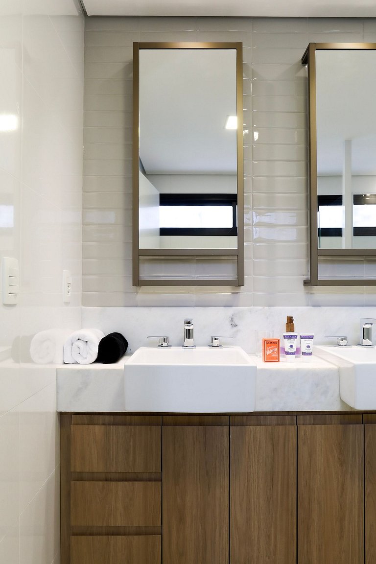 Refúgio Urbano: Loft Moderno com Jacuzzi