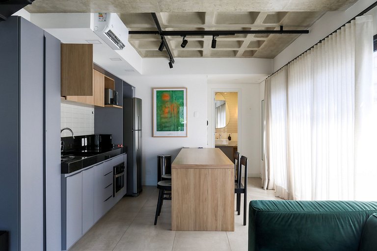 Refúgio Urbano: Loft Moderno com Jacuzzi