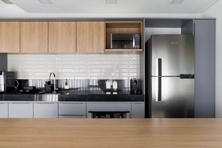 Refúgio Urbano: Loft Moderno com Jacuzzi