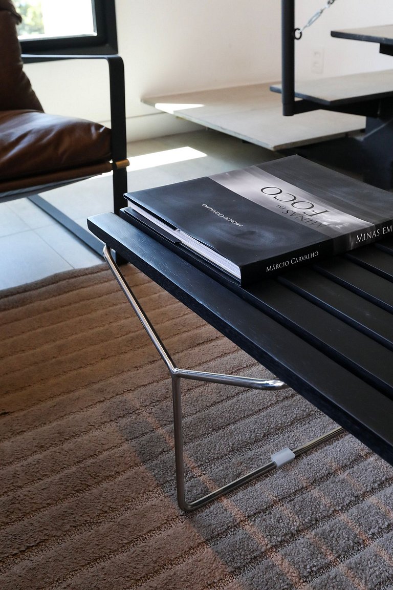 Refúgio Urbano: Loft Moderno com Jacuzzi