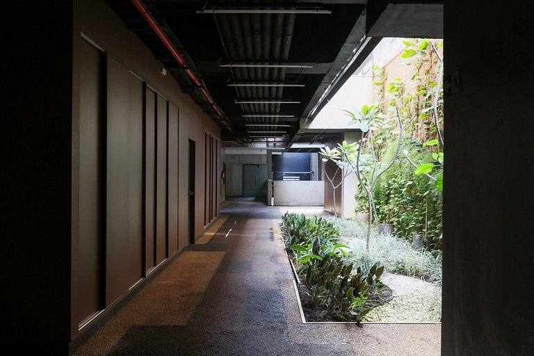 Refúgio Urbano: Loft Moderno com Jacuzzi