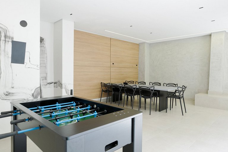 Studio com terraço, ar e churrasqueira