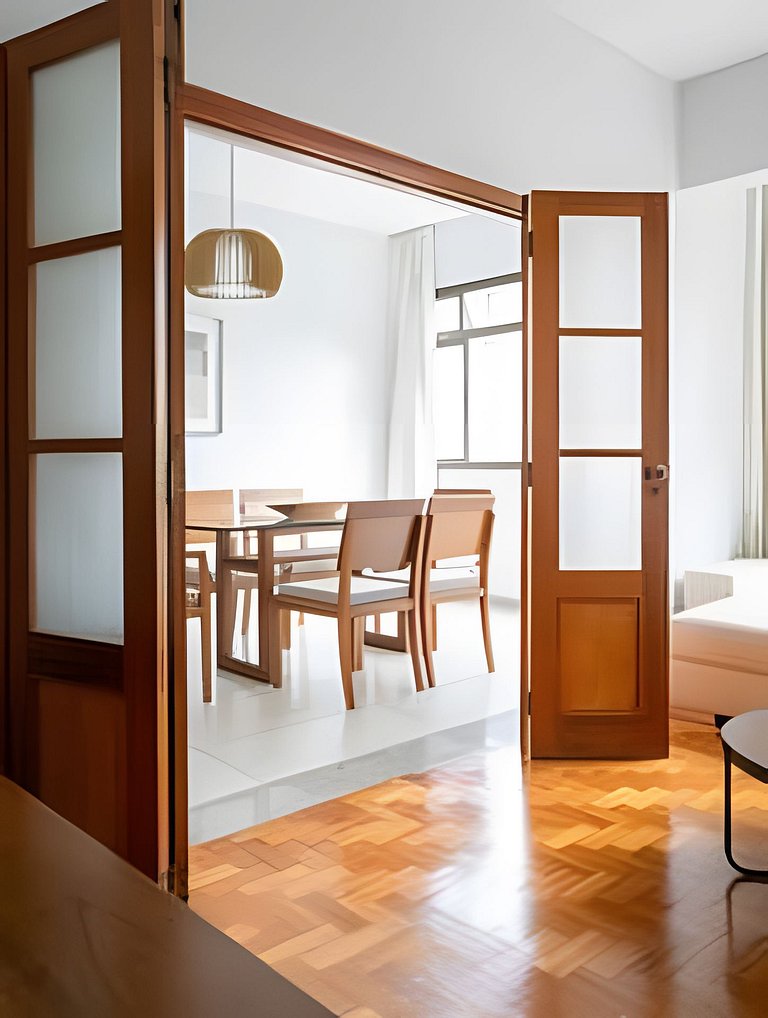 Apto de 2 Quartos bem localizado