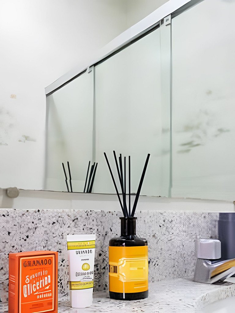 Apto de 2 Quartos bem localizado