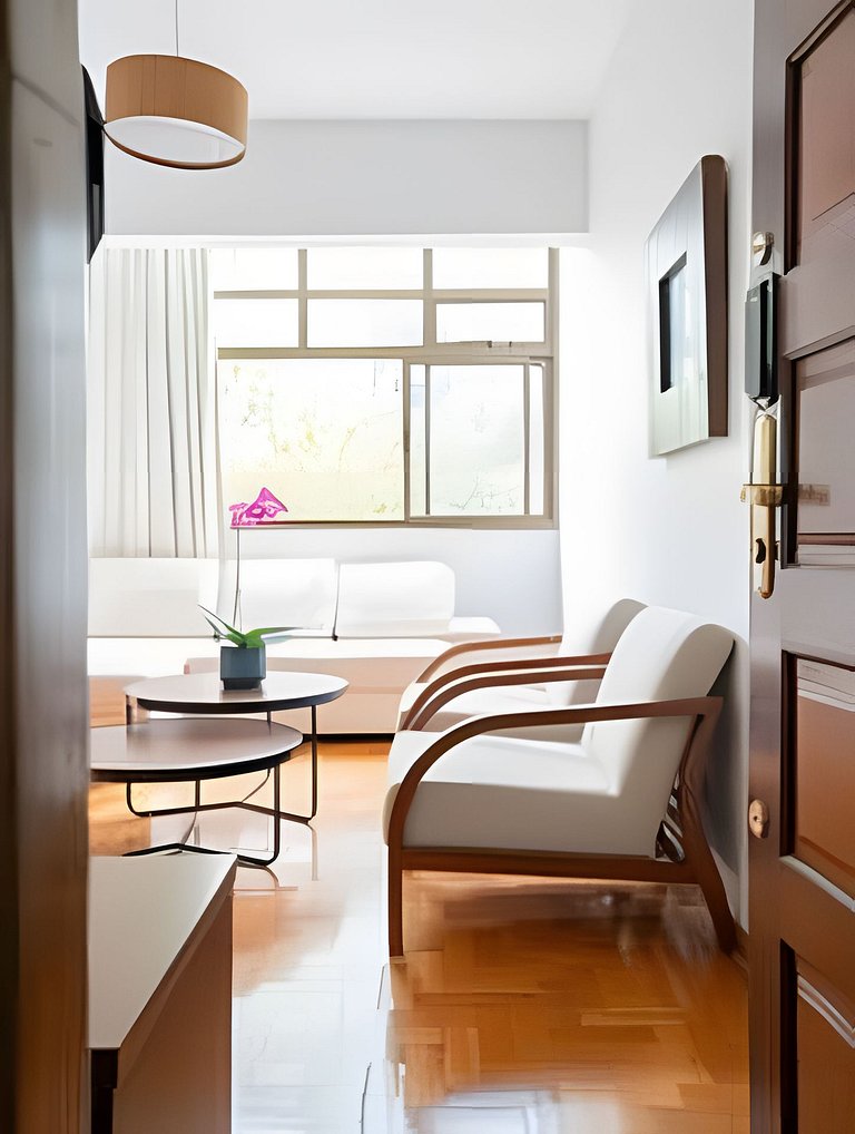 Apto de 2 Quartos bem localizado