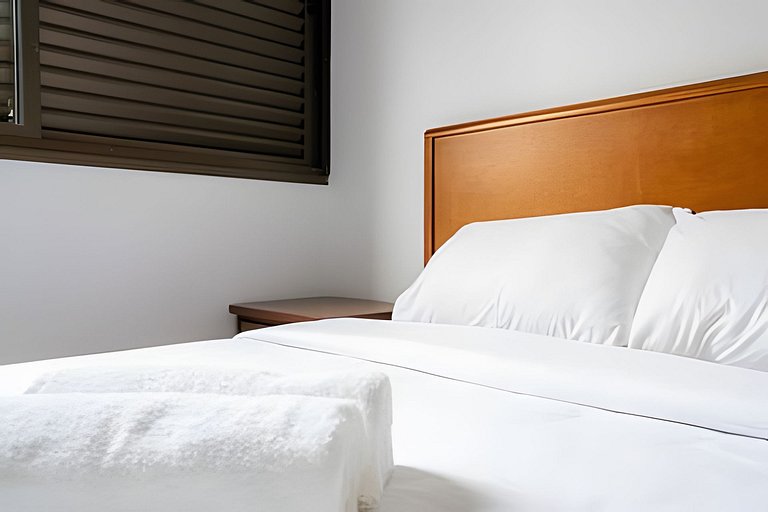 Apto de 2 Quartos bem localizado