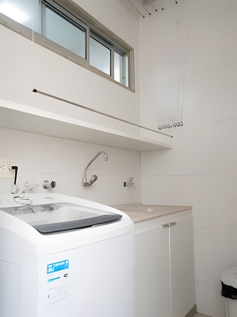 Apto de 2 Quartos bem localizado