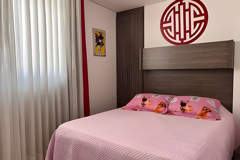 Enorme cobertura com linda vista da cidade