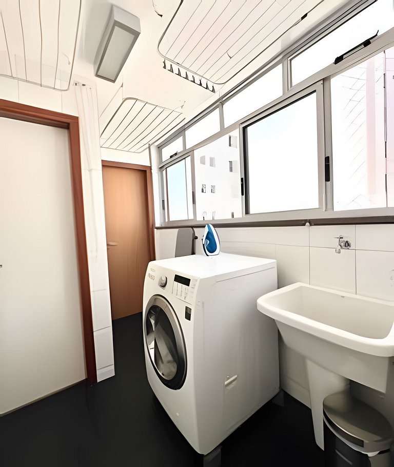 Enorme cobertura com linda vista da cidade