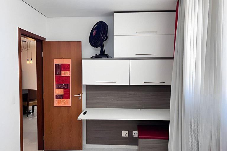 Enorme cobertura com linda vista da cidade