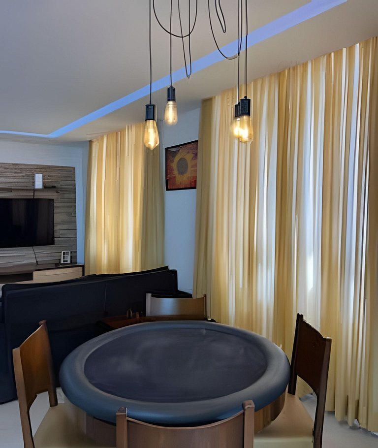 Enorme cobertura com linda vista da cidade