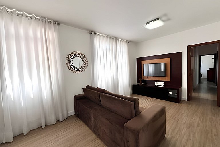 Enorme cobertura com linda vista da cidade