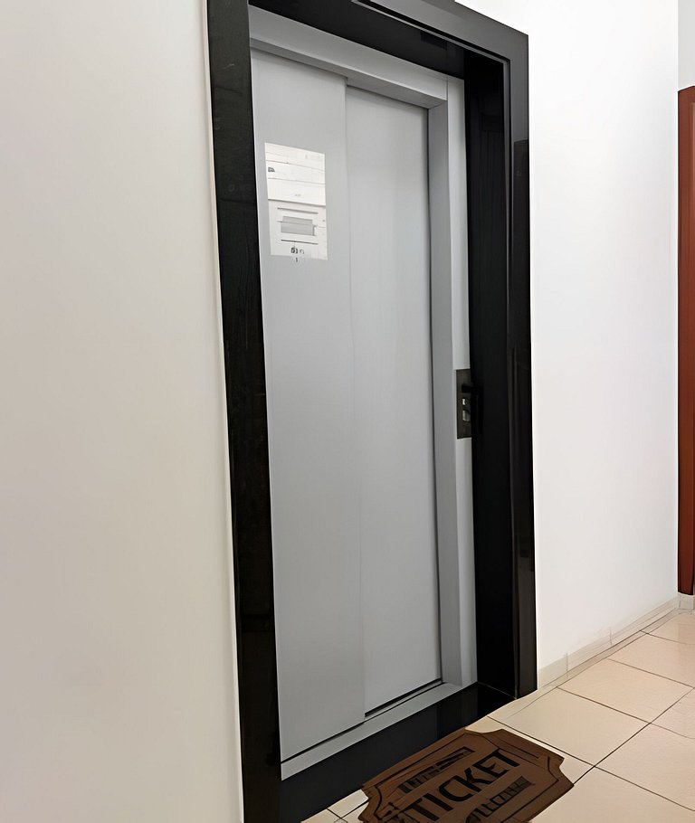 Enorme cobertura com linda vista da cidade